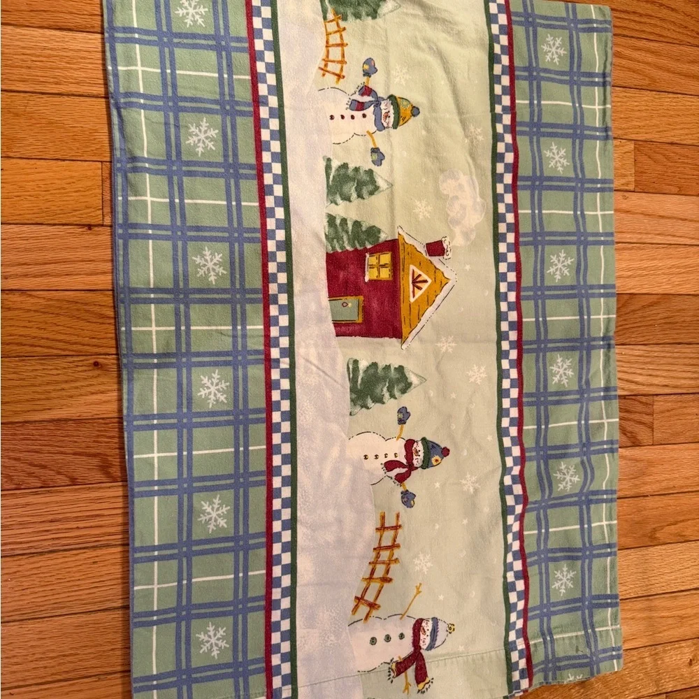 VTG Festive Snowman Holiday Cotton Flannel Winter Cozy Clean Pillowcases